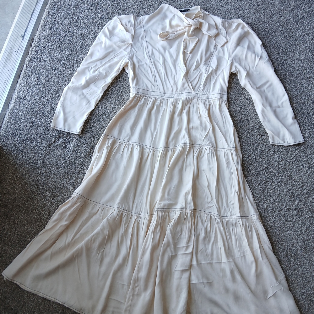 Elegant Cream Long-Sleeve Dress